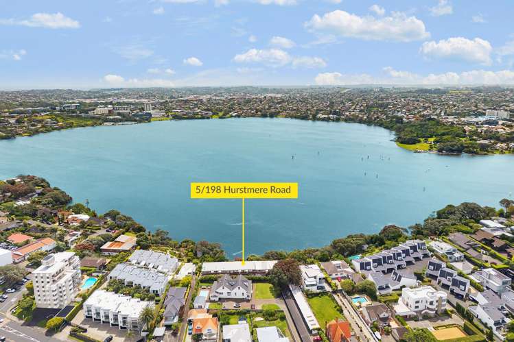 5/198 Hurstmere Road Takapuna_20