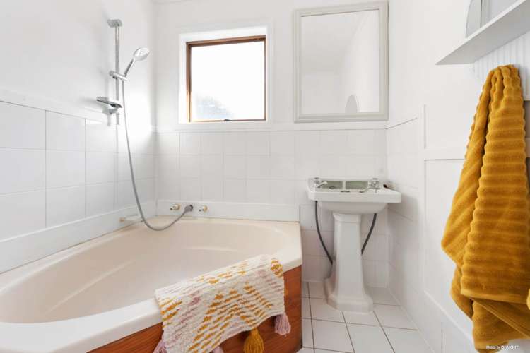 46 Turanga Road Henderson Valley_11