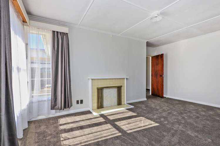 1203 Beatty Place Mayfair_11