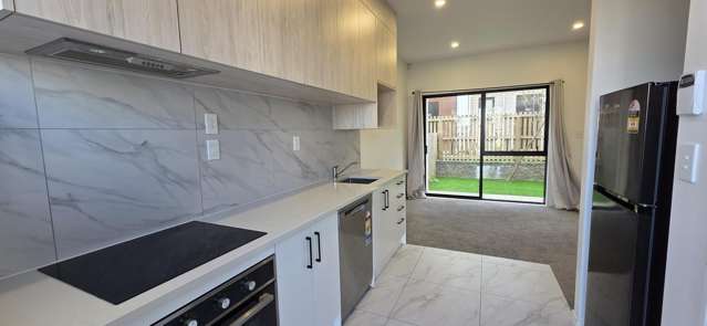 Modern Townhouse in Prime Location - MOVE IN READY