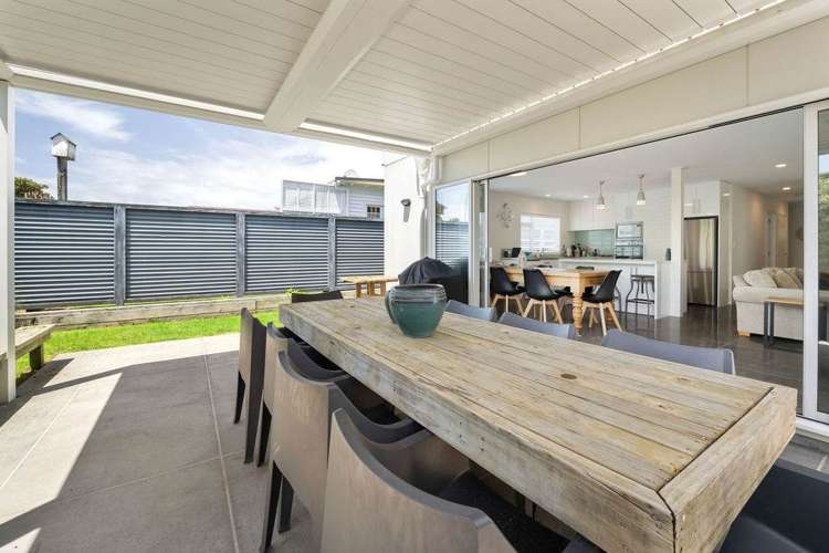 38 Ocean View Road Waihi Beach_9