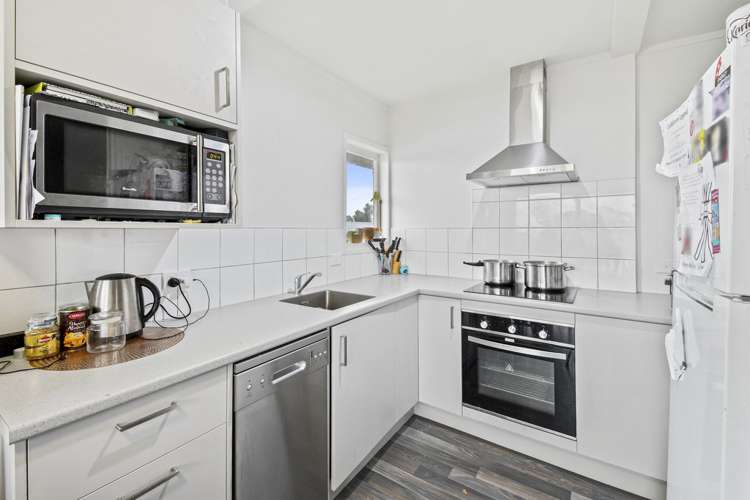 24 Neil Avenue Te Atatu Peninsula_5