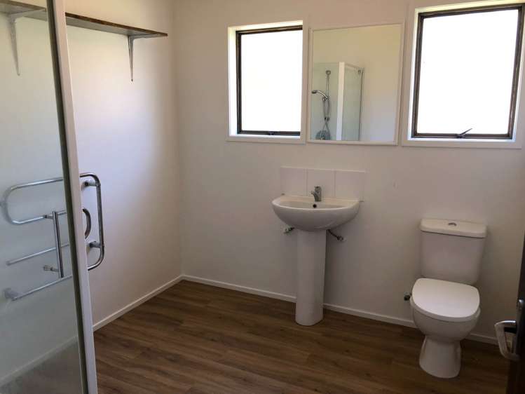 2/10 Landseer Place Blockhouse Bay_7