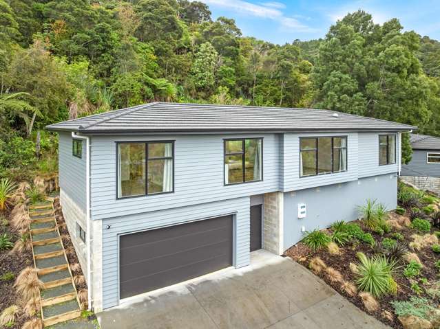 Elevated Living with Views Close to Hospital
