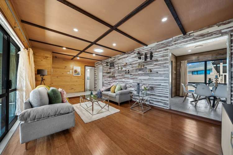 8 Papatahi Place Henderson_23