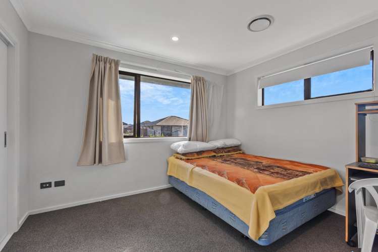 10 Esher Lane Richmond_13