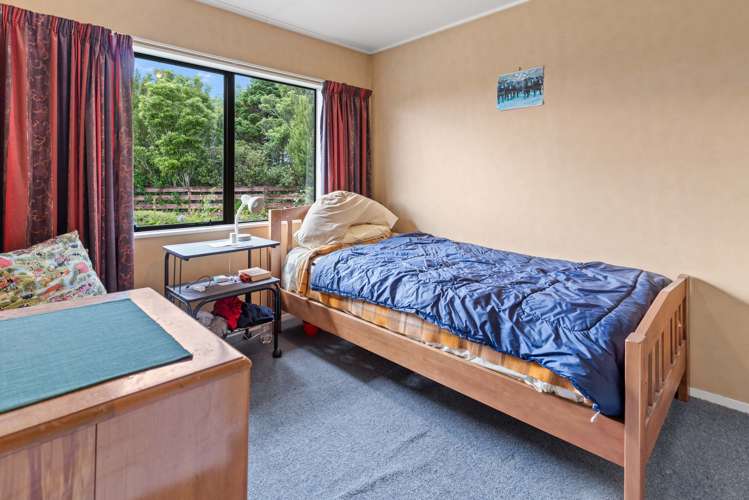 10 Farrier Grove Featherston_12