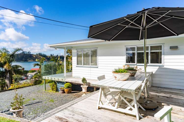 2 Cliff Street Paparoa_32