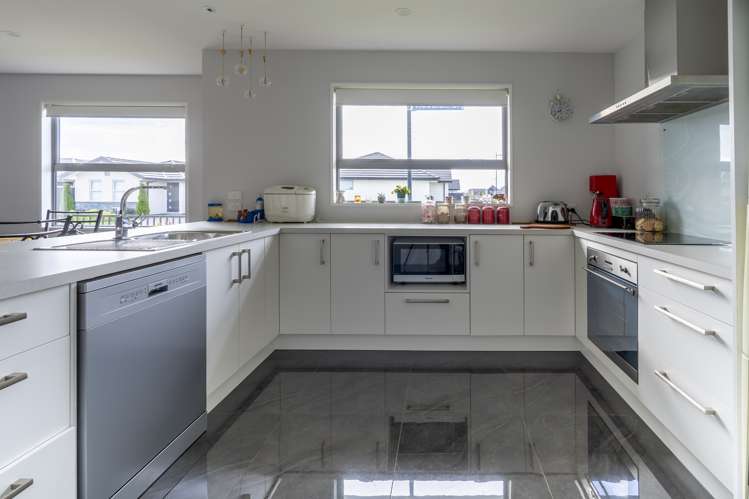 12 Robalan Close Halswell_2