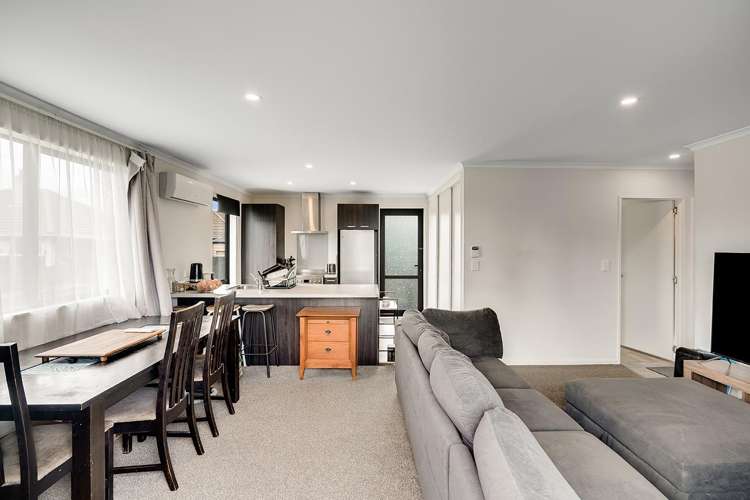 25 & 25A Paul Crescent Fairfield_18