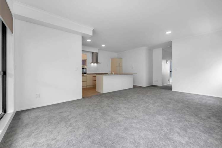 22/11 Carlos Drive Flat Bush_9