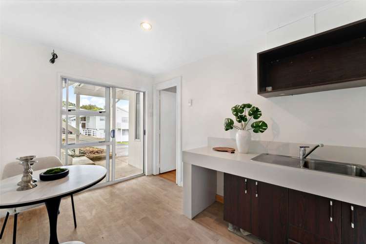 1/18 Theban Place Totara Vale_14