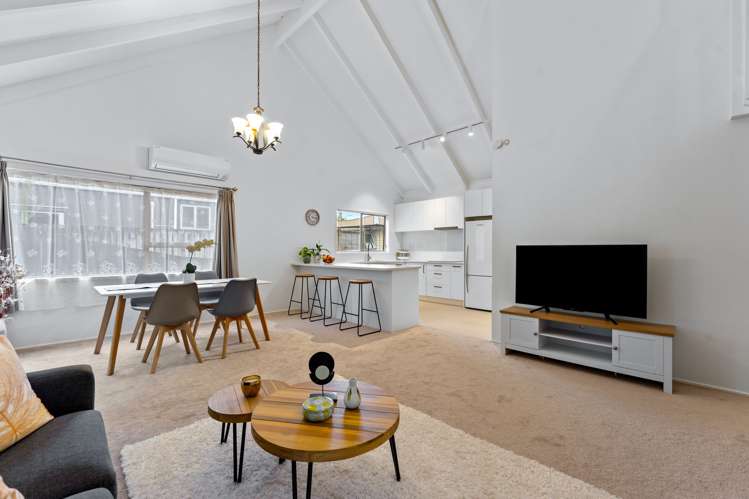 2/1 Trelawny Place_0