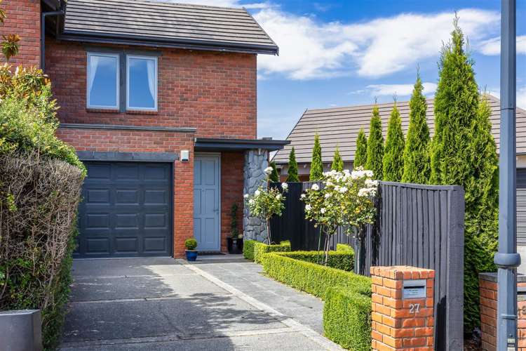 27 Henley Green Northwood_11