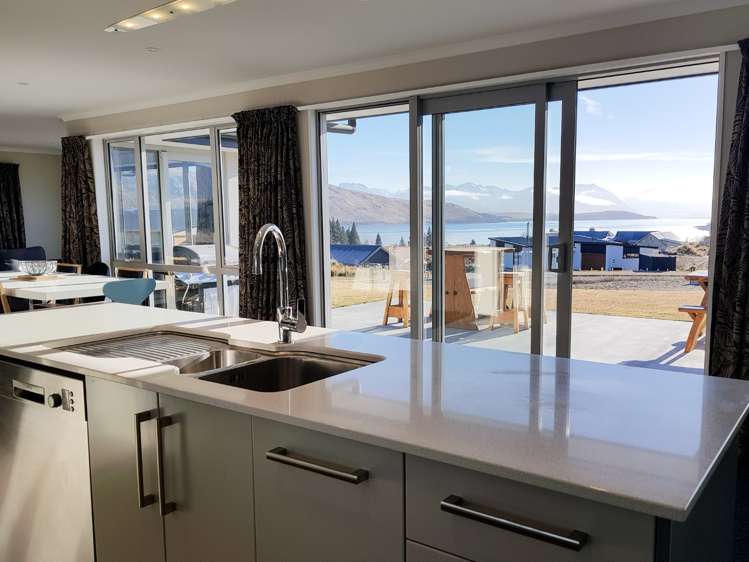 19 Mistake Drive Lake Tekapo_6