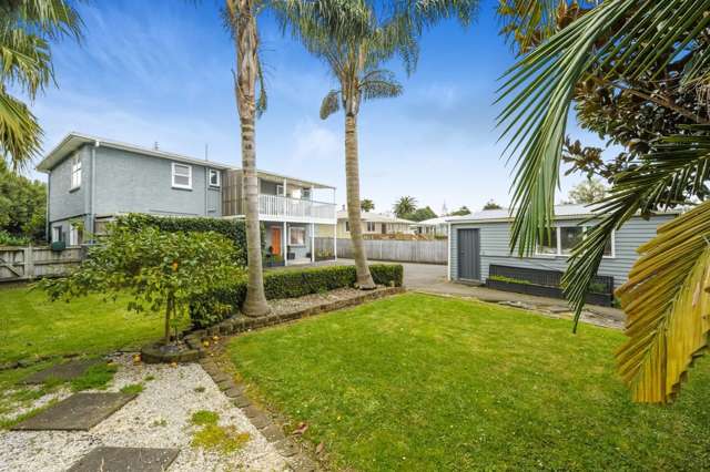 13 Bayside Avenue Te Atatu Peninsula_2