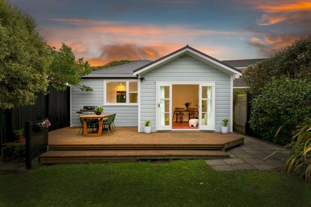 ISLAND BAY BEAUTY WITH ROOM TO GROW