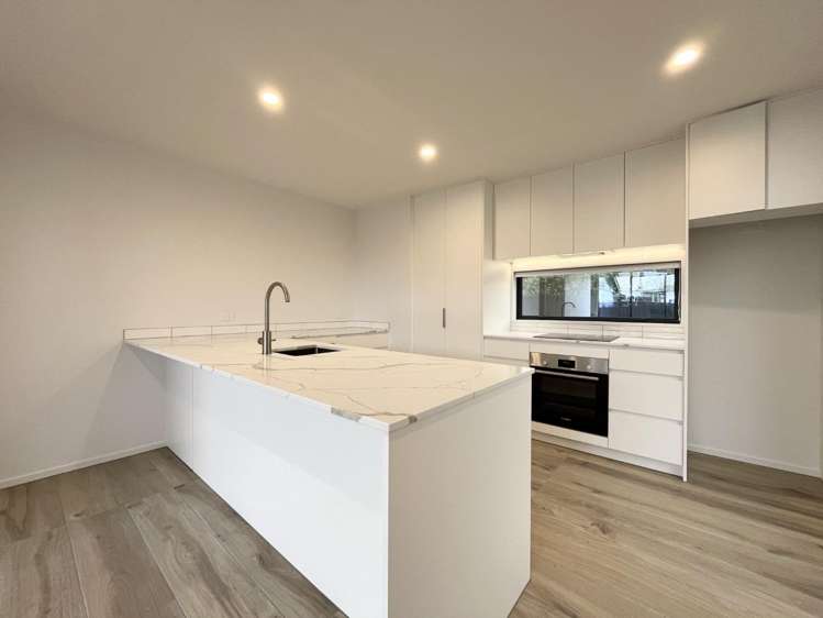 1/28 Harker Street 10222_1