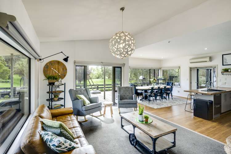 2/113 Ireland Road Waipawa_7