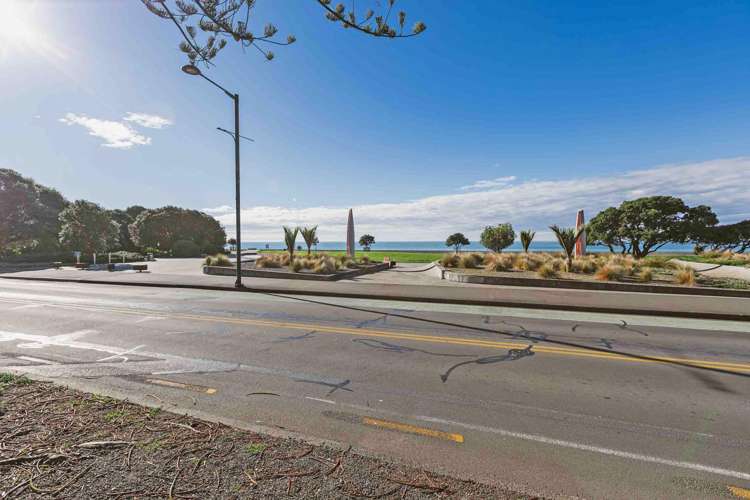 193 Marine Parade South Napier South_2