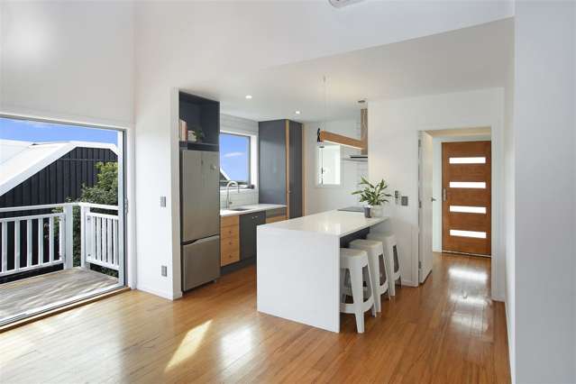 1/146 Soleares Avenue Mount Pleasant_1