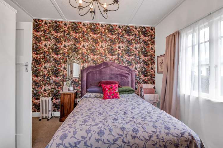 58 Pembroke Road Stratford_16
