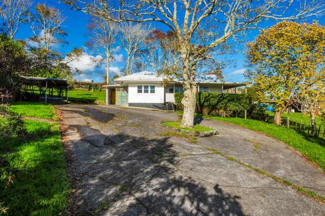 Rural Lifestyle– Minutes from Westgate