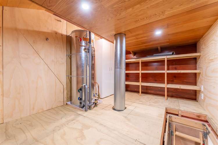 4 Anne Street Cave_14