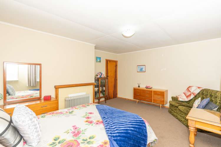 10 Byron Road Enderley_11