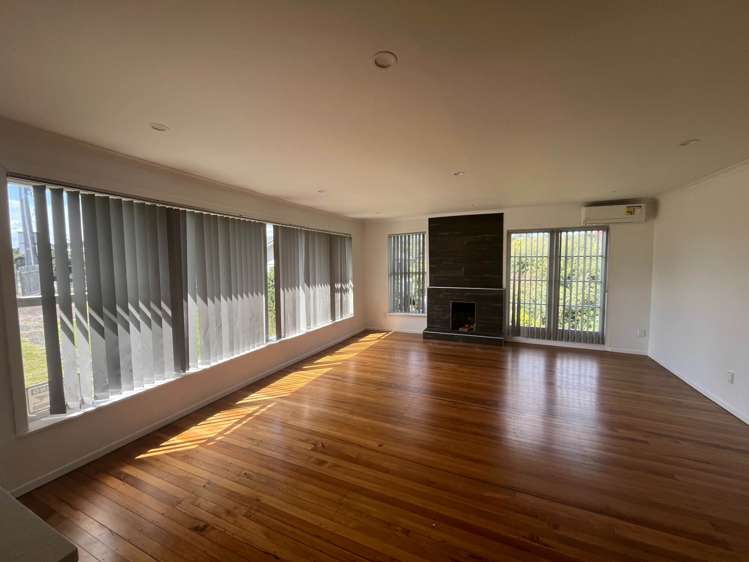 2 Glengarry Road Glen Eden_1