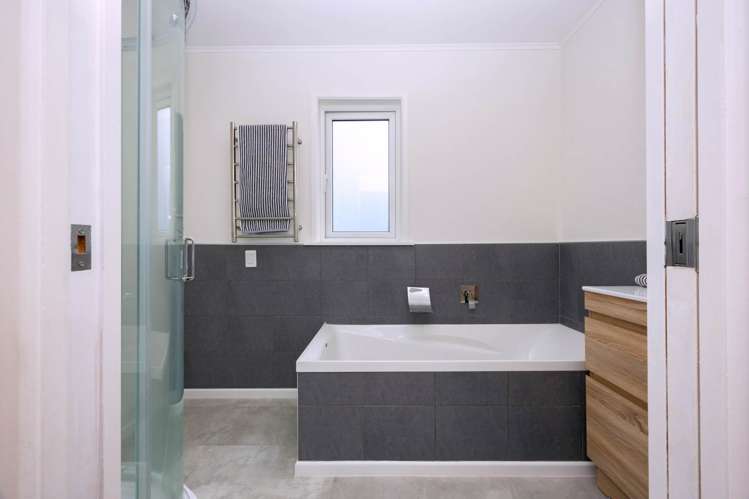 13 Pendlebury Street Green Bay_17