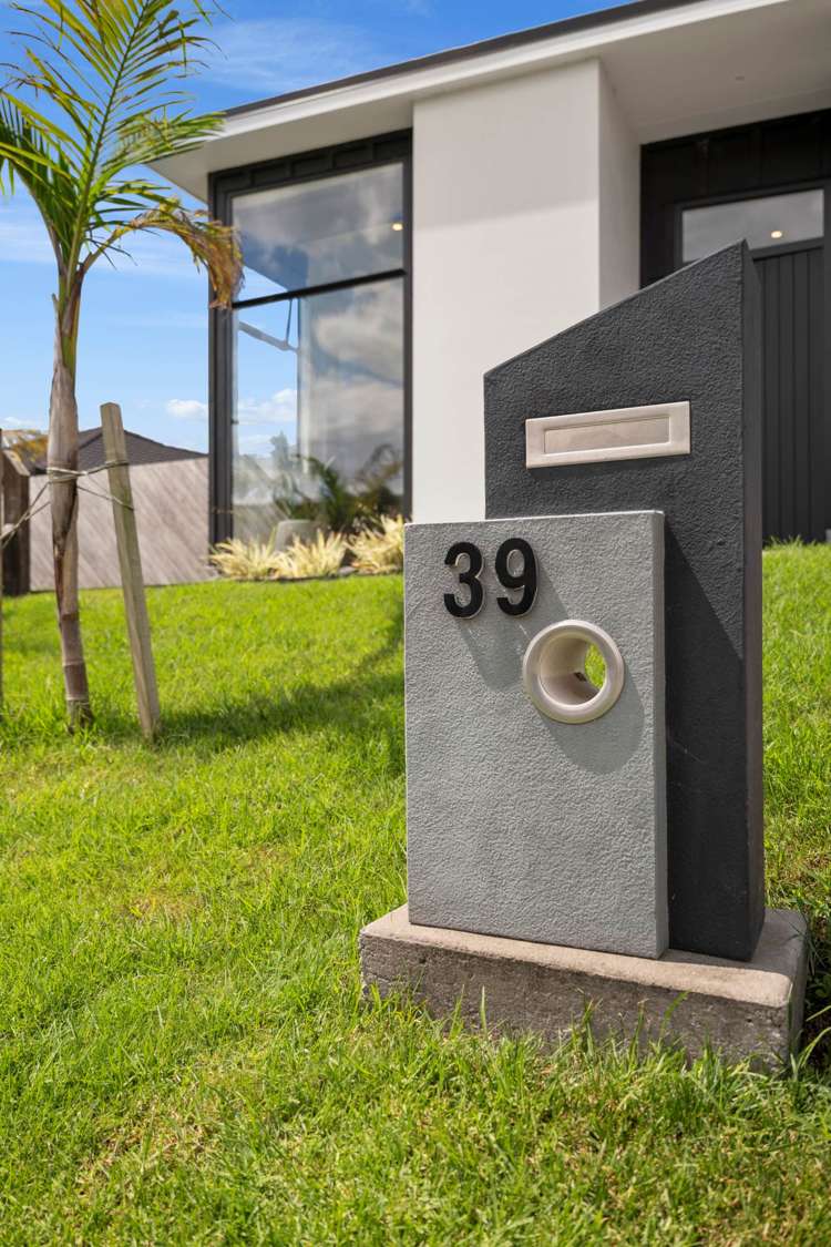 39 Pakanga Grove Pyes Pa_25