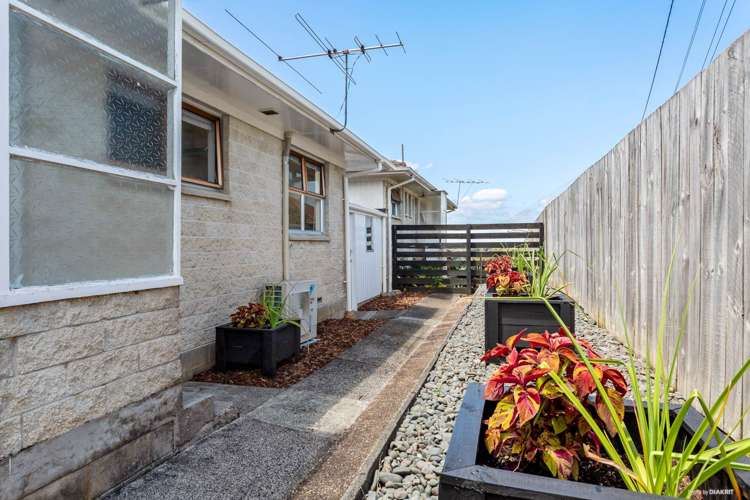 2/73 College Road Northcote_18