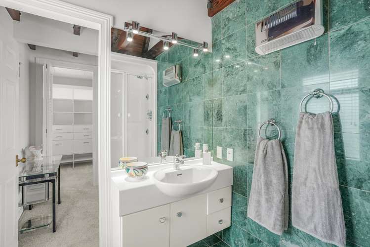 59 Miromiro Road Normandale_15