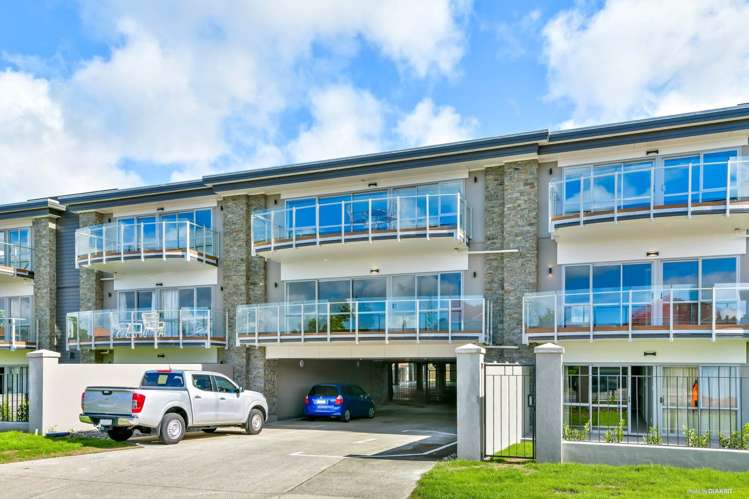 202/252 Centreway Road Orewa_13