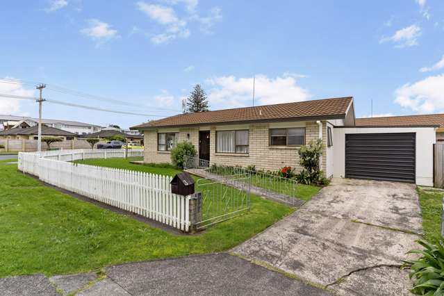 3 Centreway Road Orewa_2