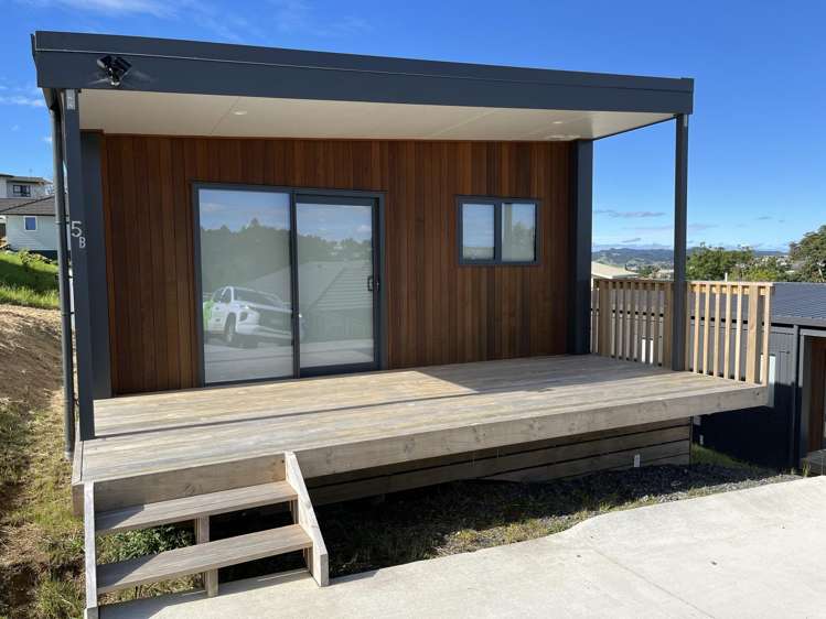 5b Silver Fern Way_0