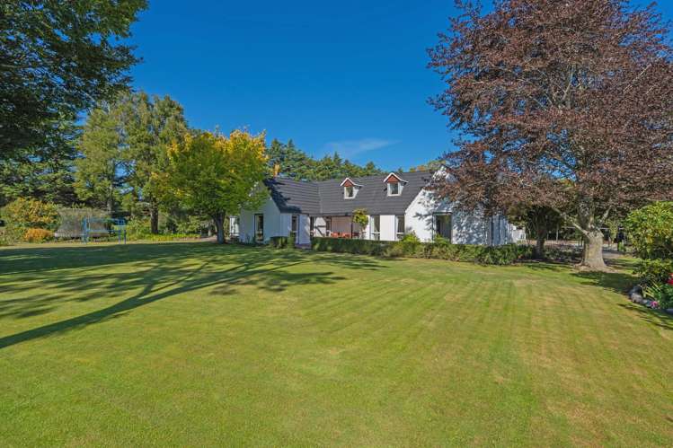 53 Bangor Road Darfield_21