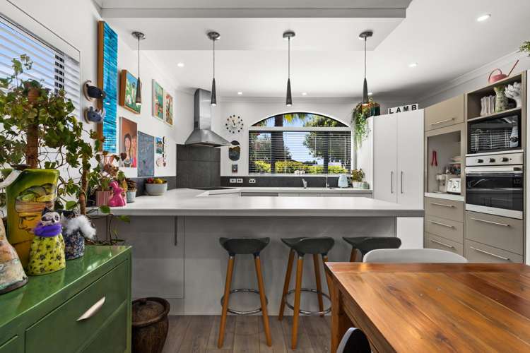 18 Delta Mews Place Clive_4