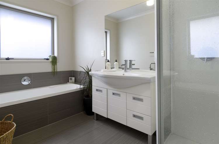 121 Solomon Street Brookfield_13