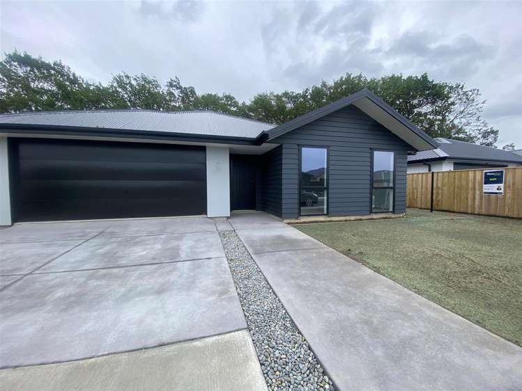 19 Crossley Avenue Woodend_1