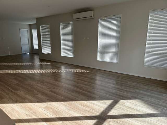 77 Granville Drive Massey_4