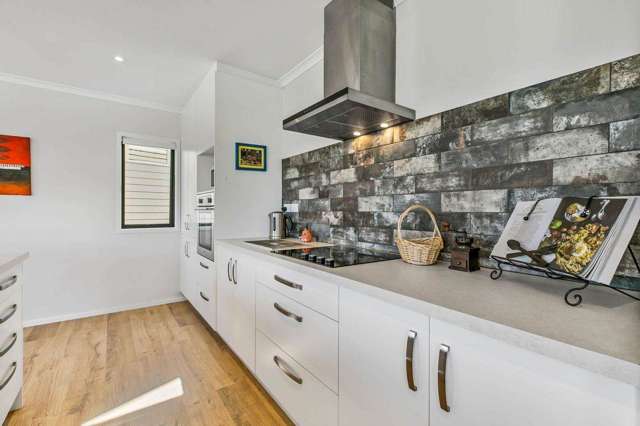 2B Parkview Drive Gulf Harbour_1