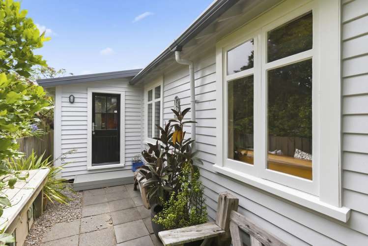 5A Paneta Street Paekakariki_32