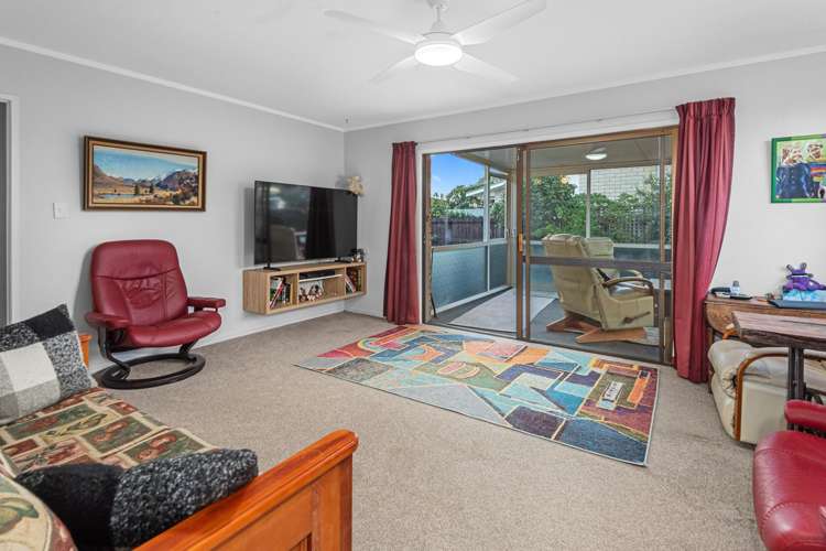 12 Cypress Gardens Place Onerahi_2