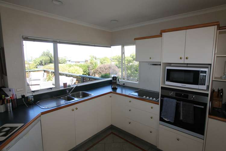 10 Astelia Way Waipahihi_5