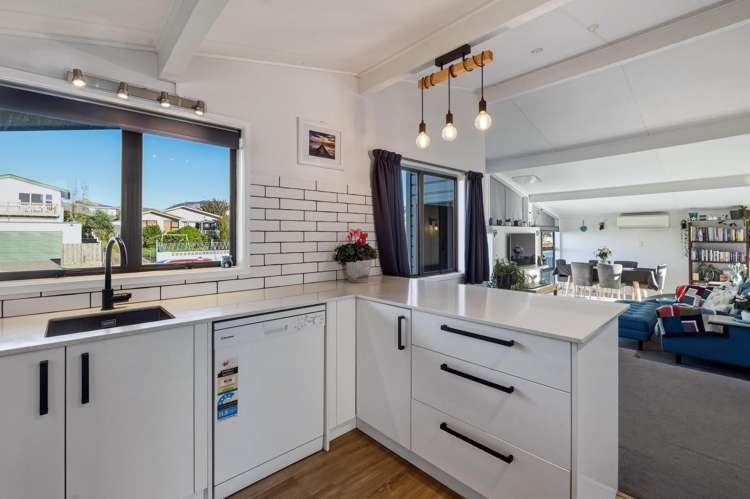 11 Browning Crescent Owhata_5