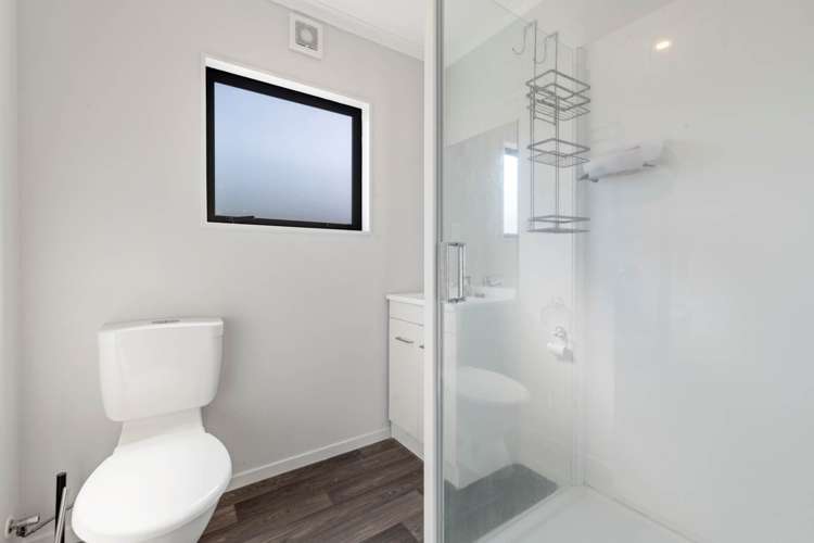 66 Saint Annes Crescent Wattle Downs_27