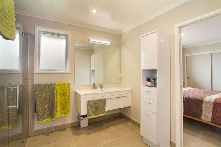 2 Mutetai Road Clarks Beach_18