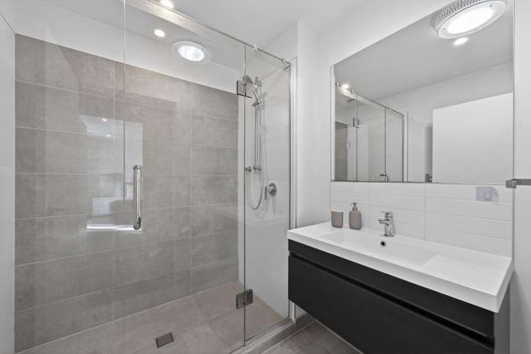 7E Reg Pearce Way Glen Innes_12